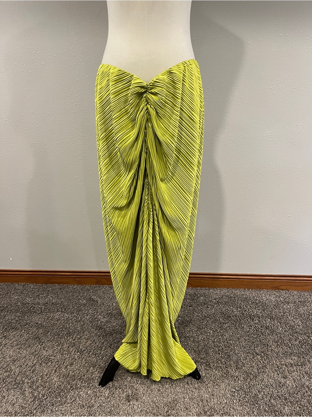 NWT Good American Always Fits Plissé pleated maxi skirt‎ with ruching size 5/6